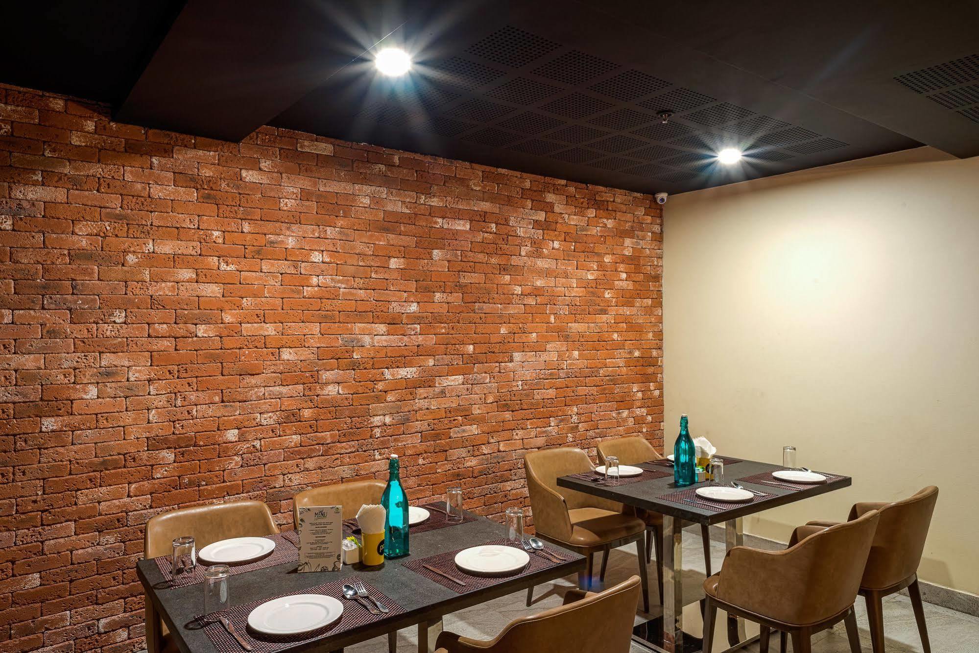 Hotel Treebo Fourth Avenue Chennai Exterior foto