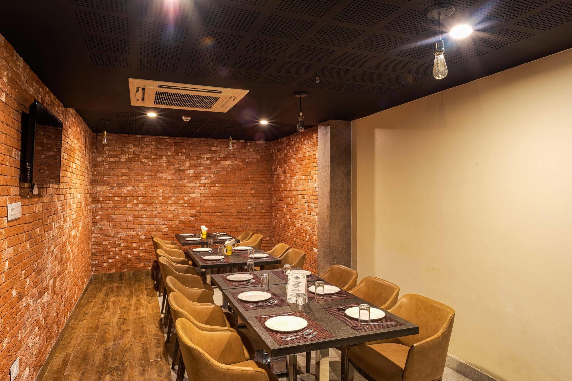 Hotel Treebo Fourth Avenue Chennai Exterior foto